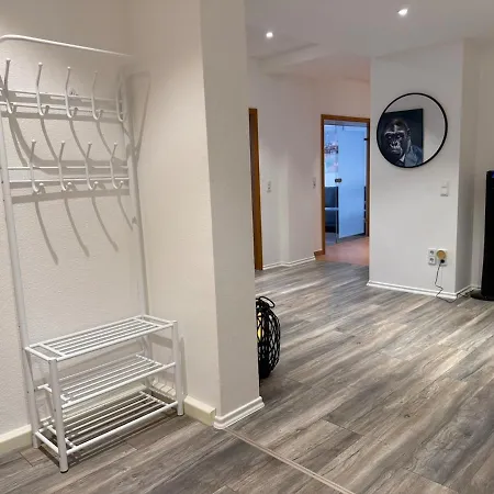 아파트 Moderne Designwohnung Fuer 6 Personen Mit 2 Baedern 드레스덴