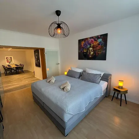 Moderne Designwohnung Fuer 6 Personen Mit 2 Baedern *