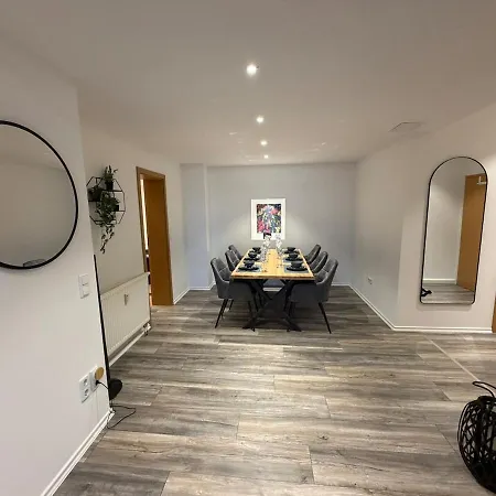 Moderne Designwohnung Fuer 6 Personen Mit 2 Baedern