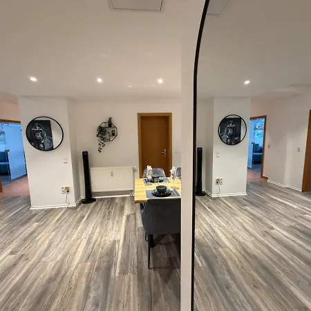 Appartement Moderne Designwohnung Fuer 6 Personen Mit 2 Baedern Dresde