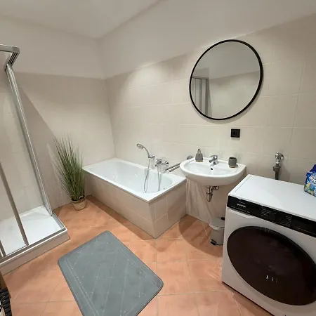 Moderne Designwohnung Fuer 6 Personen Mit 2 Baedern Appartement